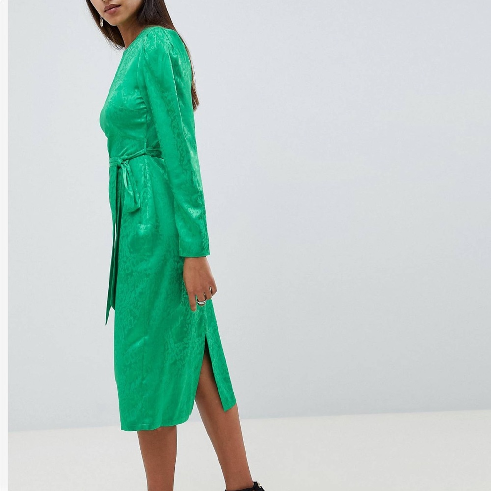 NWT ASOS green silky leopard dress long sleeve